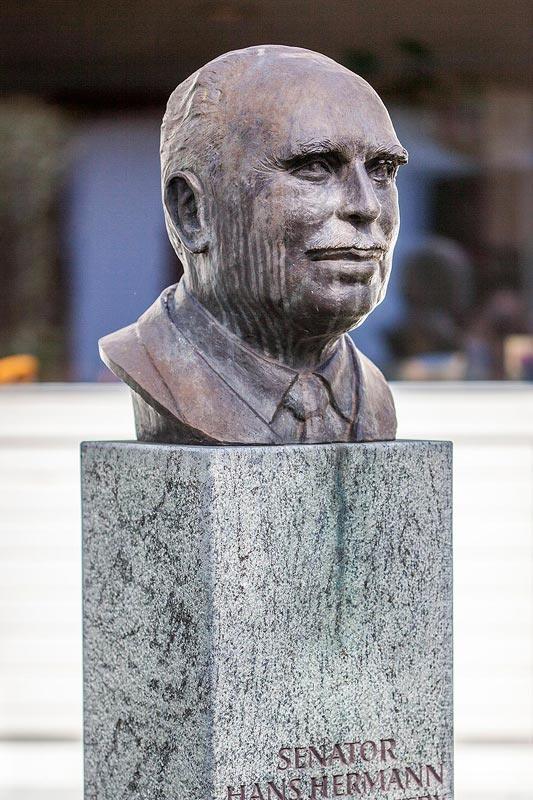 Senator-Rösner-Büste